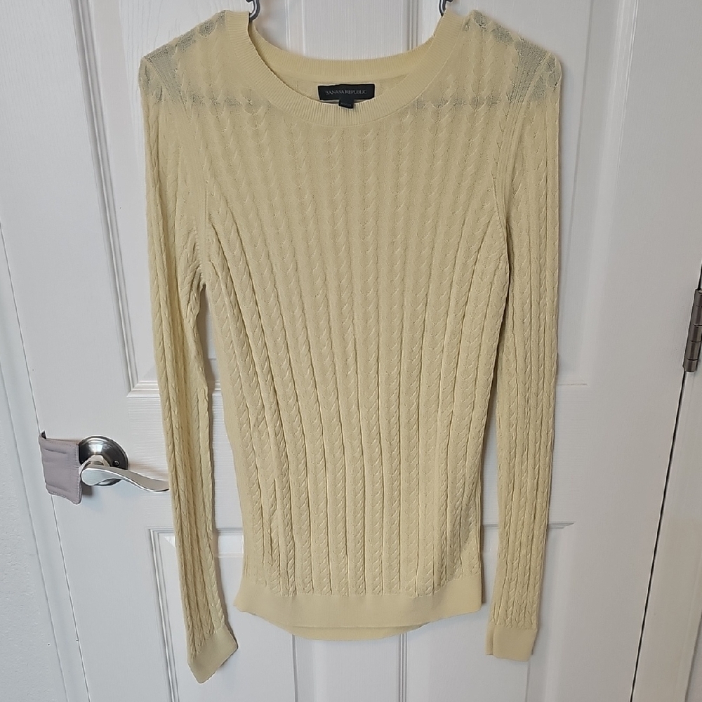 Banana Republic Soft Yellow Knit Pullover